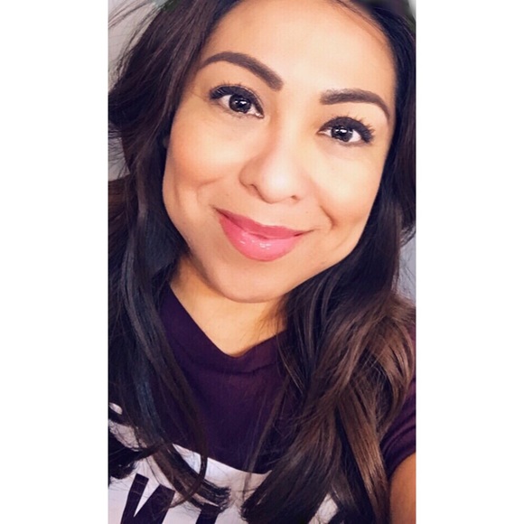 Meet your Posher, Irene - Picture 1 of 1